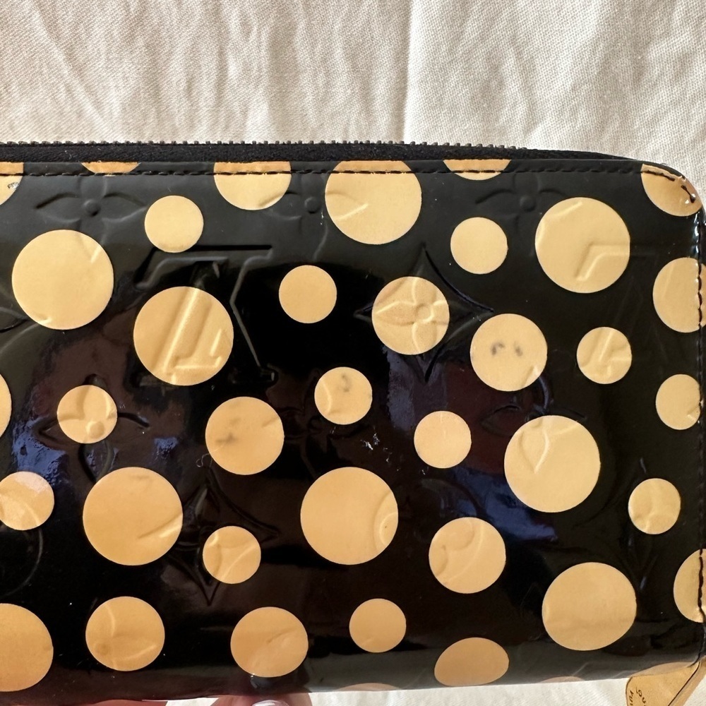 Auth LOUIS VUITTON Vernis Dot Infinity Zippy Wallet Yayoi Kusama Limited… - Picture 13 of 13